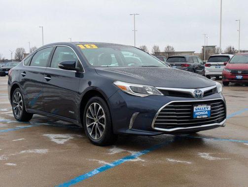 2018 Toyota Avalon Hybrid XLE Premium