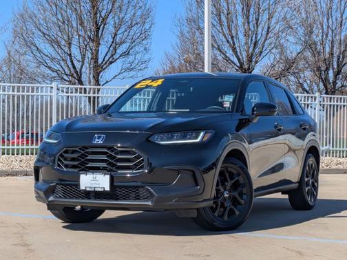 Crystal Black Pearl 2025 Honda HR-V AWD Sport