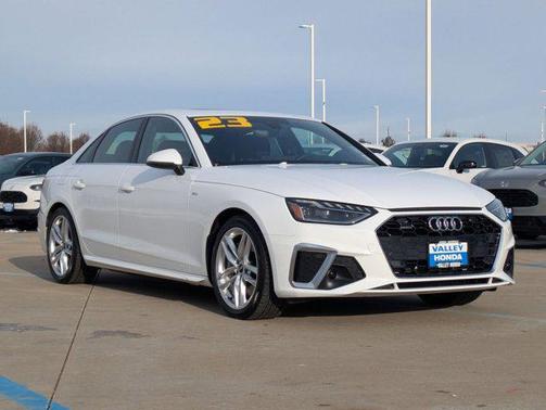 2023 Audi A4 45 S line Premium