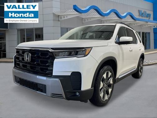 Platinum White Pearl 2026 Honda Pilot Touring 8-Passenger