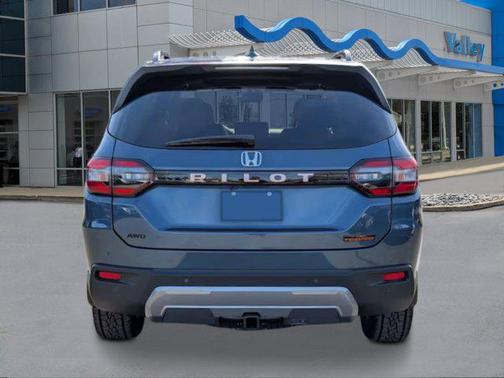 Smoke Blue Pearl 2026 Honda Pilot TrailSport