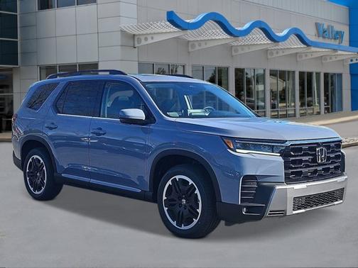 Sonic Gray Pearl 2026 Honda Pilot Touring 8-Passenger