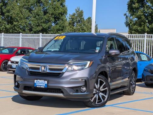 2019 Honda Pilot Touring 8-Passenger