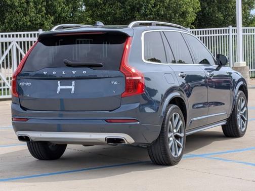Denim Blue Metallic 2019 Volvo XC90 T6 Momentum