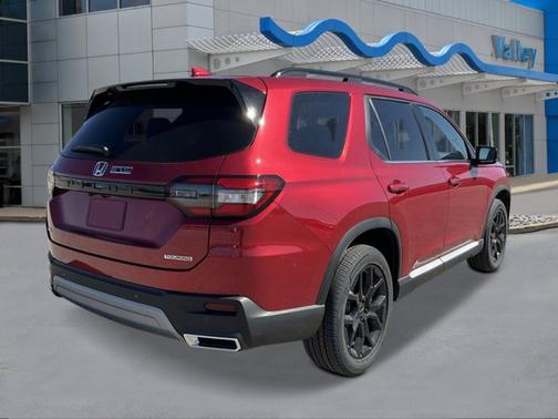 2025 Honda Pilot Touring 8-Passenger