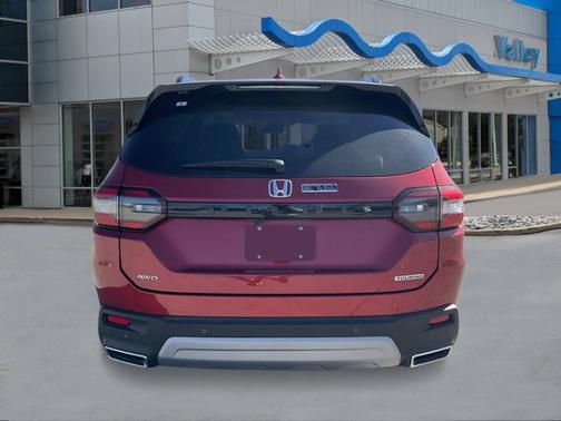 2025 Honda Pilot Touring 8-Passenger