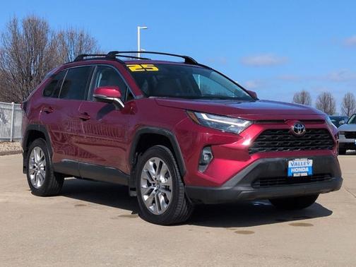 2025 Toyota RAV4 XLE Premium