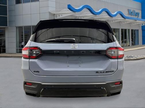 Sonic Gray Pearl 2026 Honda Pilot Black Edition