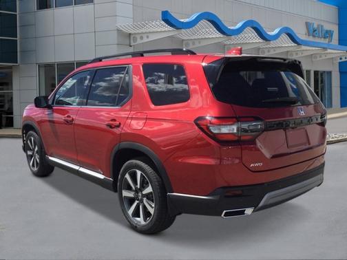 2025 Honda Pilot Touring 8-Passenger