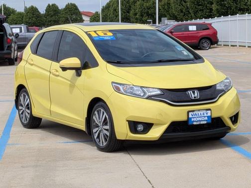 Mystic Yellow Pearl 2016 Honda Fit EX-L
