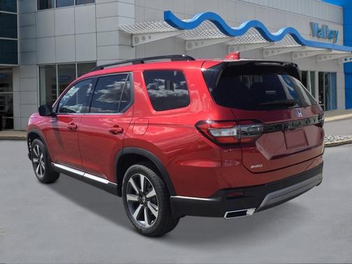 2025 Honda Pilot Touring 8-Passenger