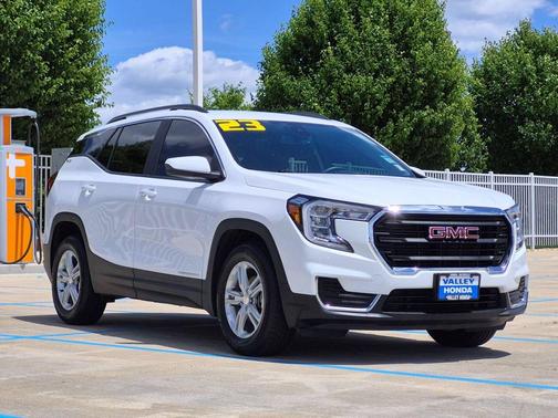 Summit White 2023 GMC Terrain SLE