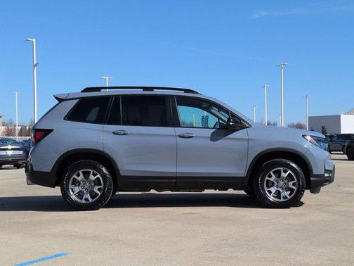 2023 Honda Passport AWD TrailSport