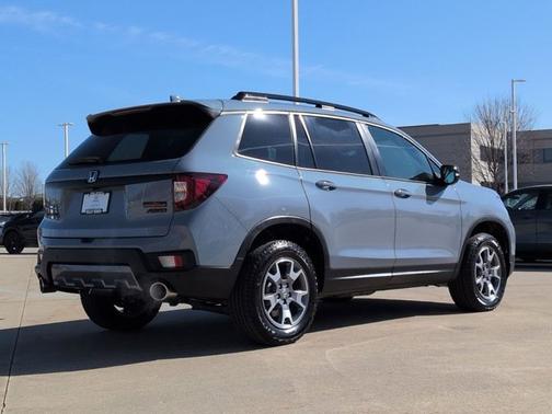 2023 Honda Passport AWD TrailSport
