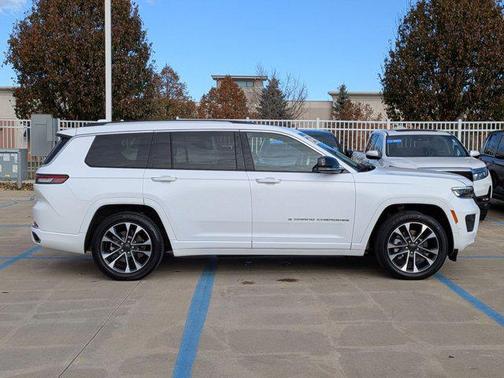 2022 Jeep Grand Cherokee L Overland