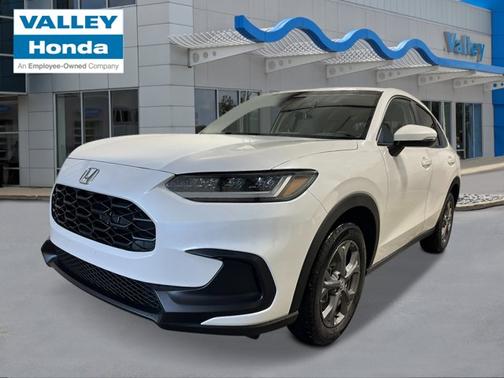 Platinum White Pearl 2026 Honda HR-V LX