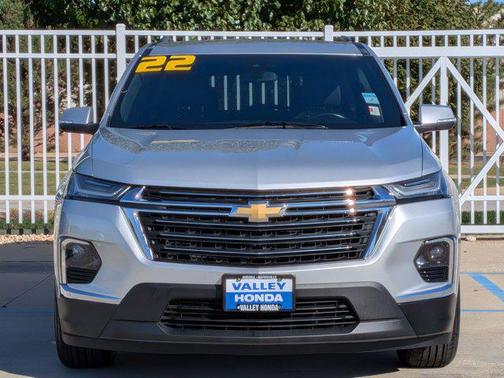 2022 Chevrolet Traverse LT Cloth