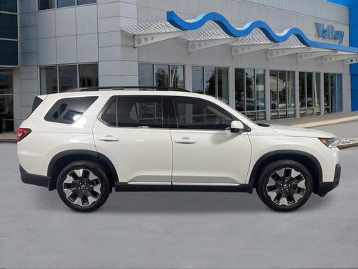 Platinum White Pearl 2026 Honda Pilot Elite