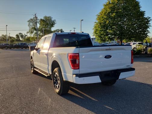Oxford White 2023 Ford F-150 XLT