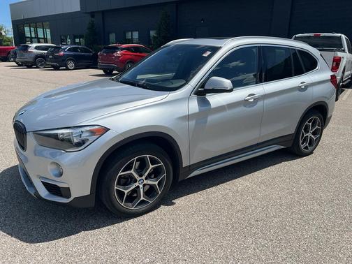 Glacier Silver Metallic 2018 BMW X1 xDrive28i