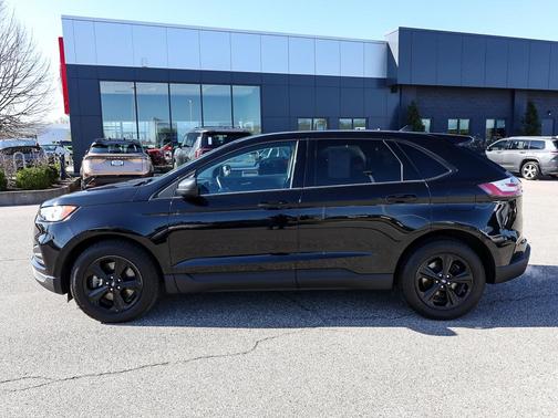 Agate Black 2020 Ford Edge SE