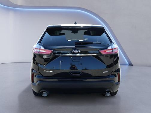 Agate Black 2020 Ford Edge SE