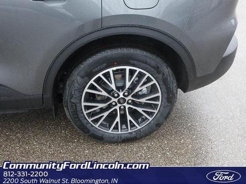 2025 Ford Escape SE