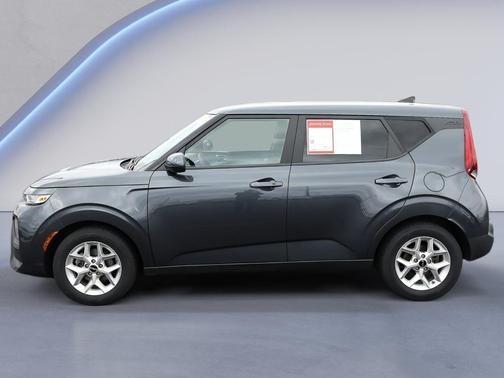 Gravity Gray 2022 Kia Soul S