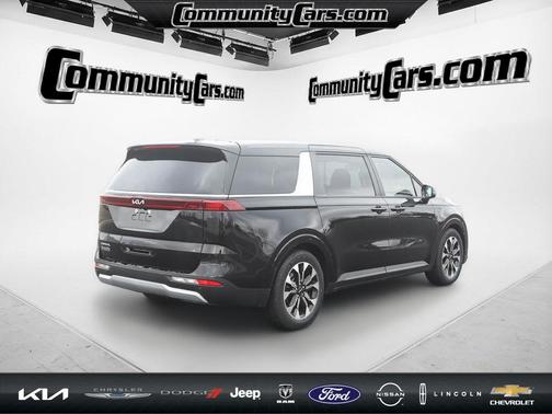 2024 Kia Carnival EX