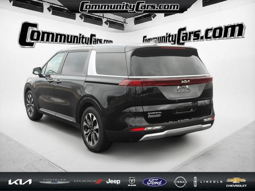 2024 Kia Carnival EX
