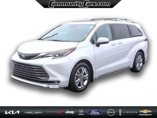 2024 Toyota Sienna Platinum