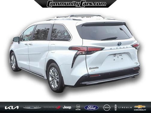 2024 Toyota Sienna Platinum