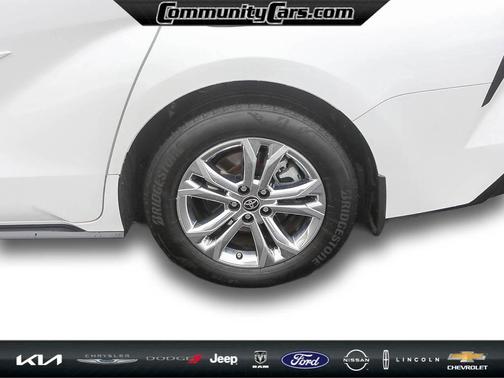 2024 Toyota Sienna Platinum