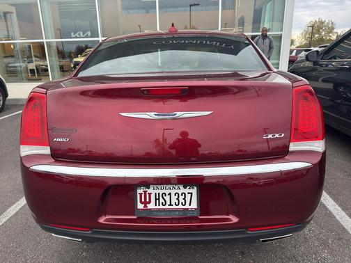 2019 Chrysler 300 Touring