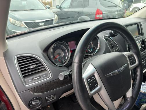 2015 Chrysler Town & Country Touring