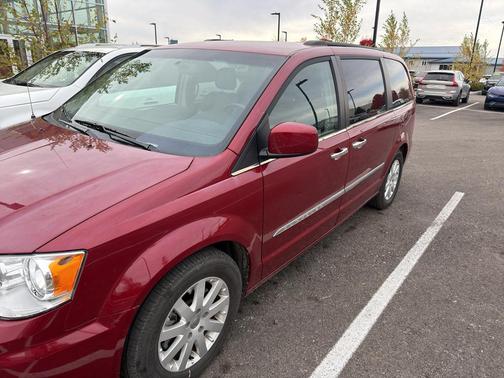 2015 Chrysler Town & Country Touring