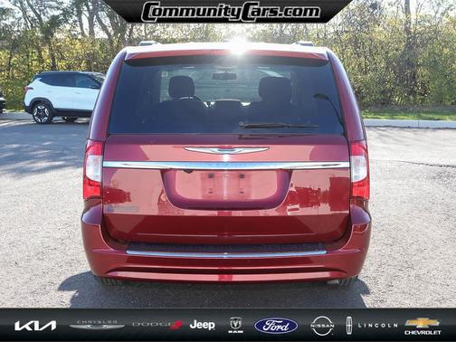 2015 Chrysler Town & Country Touring