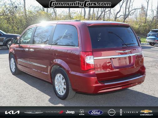 2015 Chrysler Town & Country Touring
