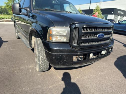 2005 Ford Excursion Limited