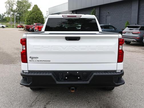 Summit White 2023 Chevrolet Silverado 1500 WT