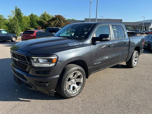 Maximum Steel Metallic Clearcoat 2019 RAM 1500 Big Horn
