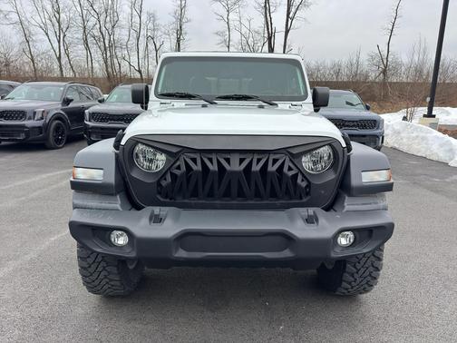 2020 Jeep Gladiator Sport S