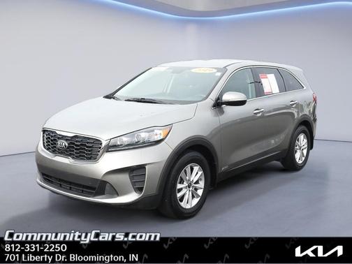 Titanium Silver 2019 Kia Sorento LX