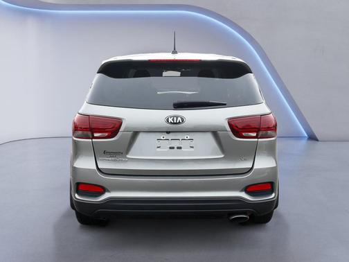 Titanium Silver 2019 Kia Sorento LX