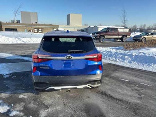 2021 Kia Seltos LX