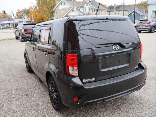 2013 Scion xB 10 Series