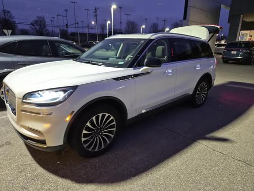 2023 Lincoln Aviator Standard AWD
