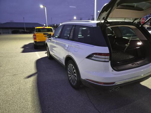 2023 Lincoln Aviator Standard AWD