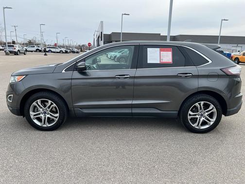 2017 Ford Edge Titanium