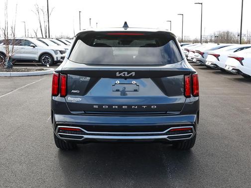 2022 Kia Sorento SX